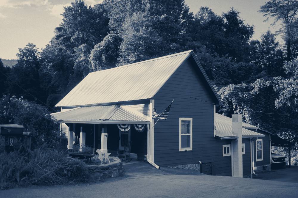 A red house among green trees, Clayton, Georgia